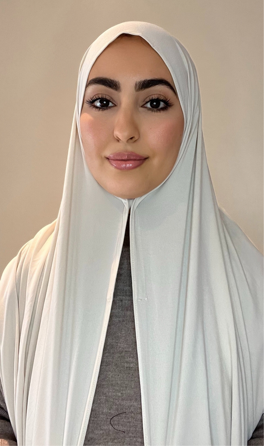 Hijab à fermeture magnétique