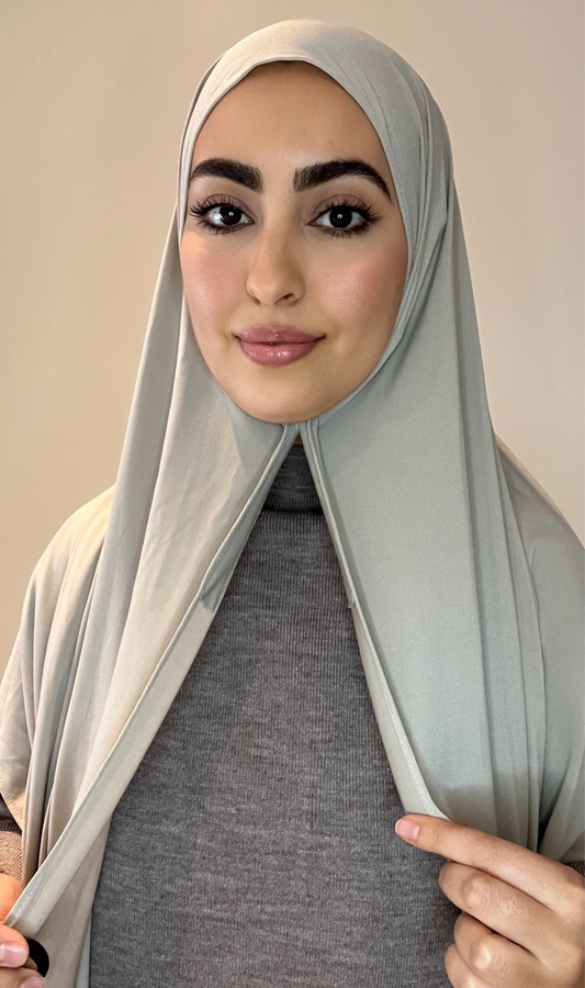 Hijab à fermeture magnétique